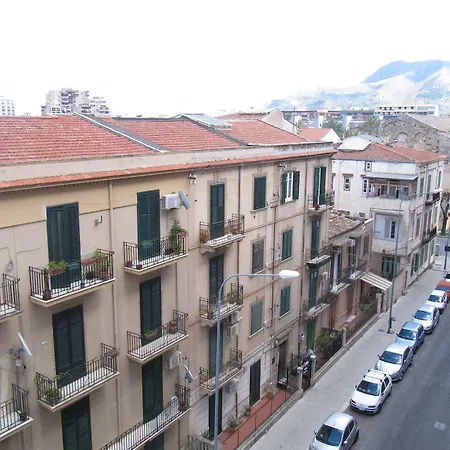 Bed and Breakfast Ri.mo's Rent Παλέρμο